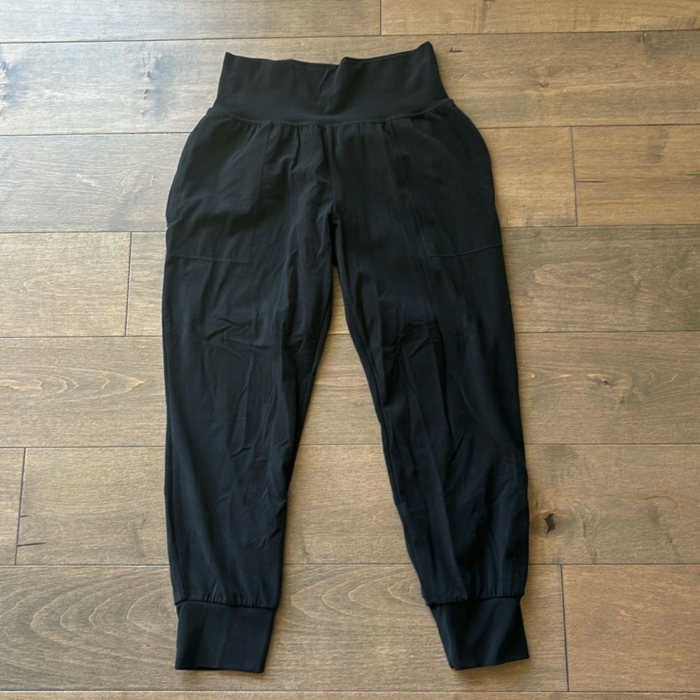 Black Altheta Salutation high rise jogger. Size Small Petite, 24.5 inch inseam.